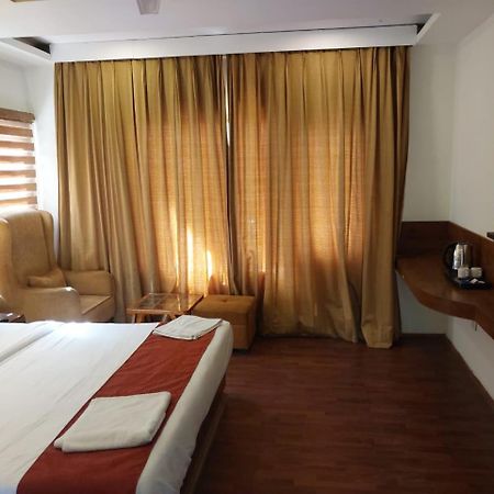 Hotel Di Villa มะนาลี ภายนอก รูปภาพ